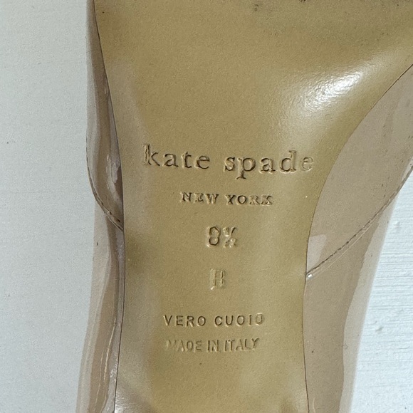 EUC: Kate Spade Powder/Cream/Tan Patent leather pumps - Picture 5 of 8